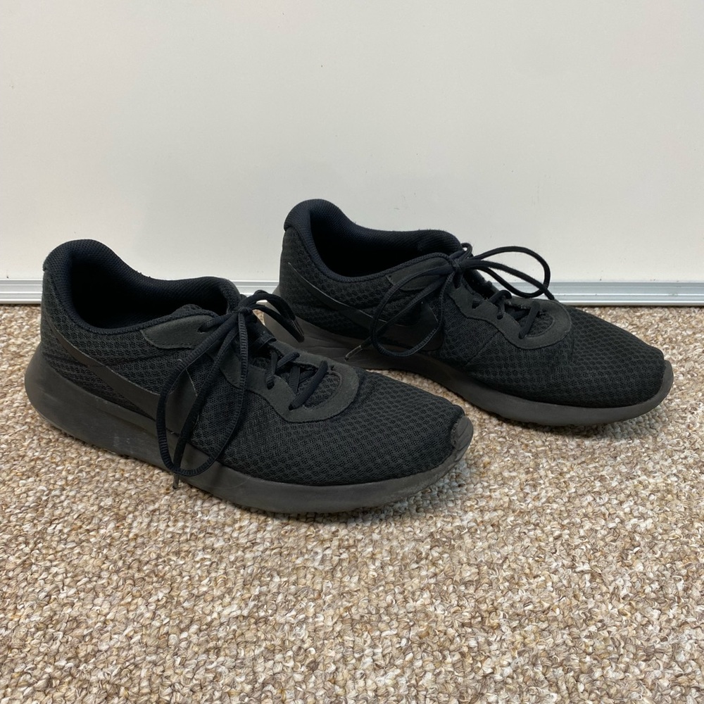 Black Nike Shoe 12US